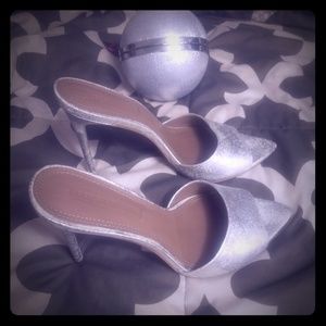 bcbgmaxazria dana mule